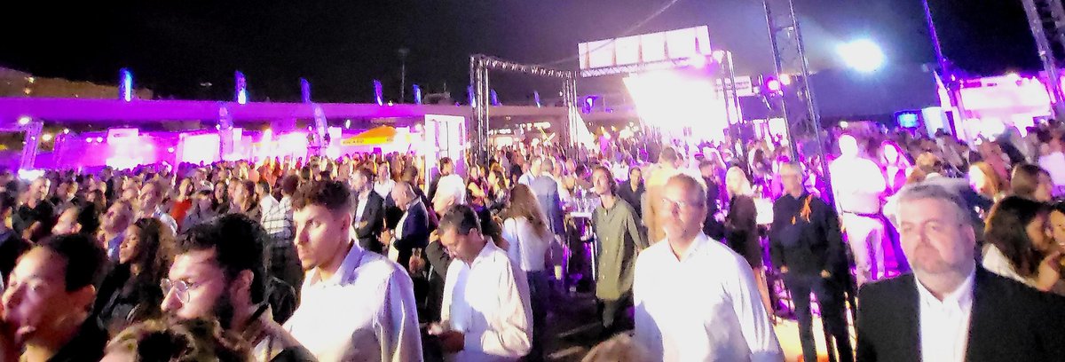 Centurio_agence's tweet photo. Encore une magnifique édition du #GO23 | GRAND OPENING @Medinsoft 👌 La plus belle soirée b2b de l'année sur Aix-Marseille !
@Pierre__C y était pour représenter la Commission #Esport de Medinsoft 😁 https://t.co/xixJ0gMZ2I