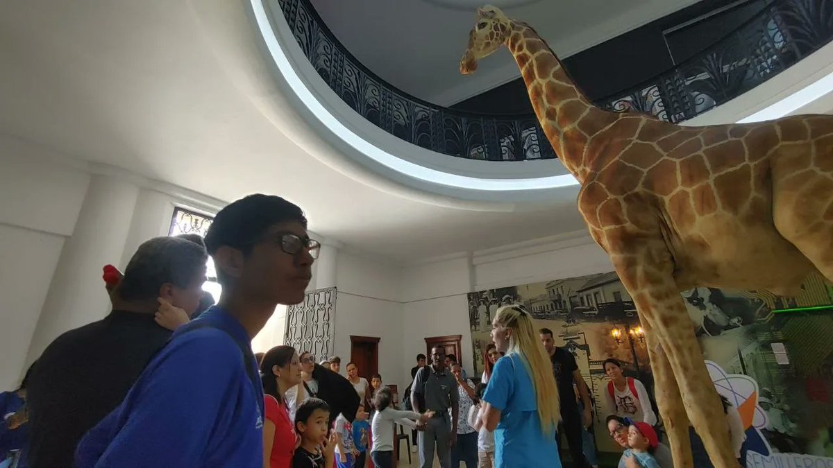 museocienciasve's tweet photo. #20deSep #NoticiasMUCI | El Museo de Ciencias recibió a más de 25 participantes neurodivergentes en sus salas Interactivas y exhibiciones permanentes 💙 https://t.co/w5eXRGAq35