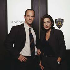queeniejolie's tweet photo. Happy 24th Anniversary to one of the best shows , 24 years of Elliot and olivia #svu #24YearsofEO #mariskahargitay @Chris_Meloni https://t.co/WyM4kRT9c3