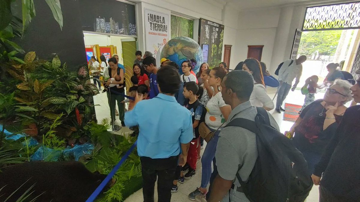museocienciasve's tweet photo. #20deSep #NoticiasMUCI | El Museo de Ciencias recibió a más de 25 participantes neurodivergentes en sus salas Interactivas y exhibiciones permanentes 💙 https://t.co/w5eXRGAq35