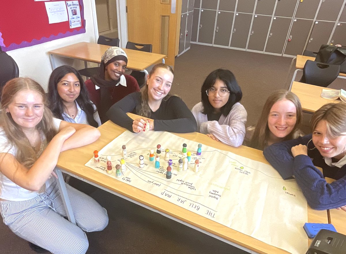 Year 13 students @RedmaidsHigh got creative with peg dolls this week! 🪆 With the help of peg dolls, they mapped out aspects of character, setting and theme. As an introduction to Sylvia Plath's 'The Bell Jar', it certainly created lots of interesting discussion!