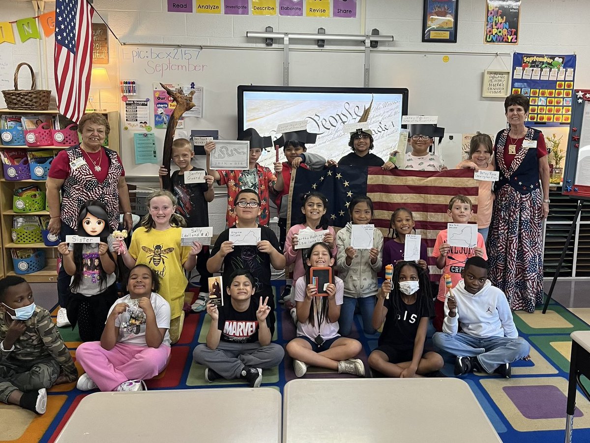 Daughters of The American Revolution (DAR) came today to share information with all third graders about the US Constitution 🇺🇸 <a href="/ReynSchools/">Reynoldsburg City Schools</a> #reynproud