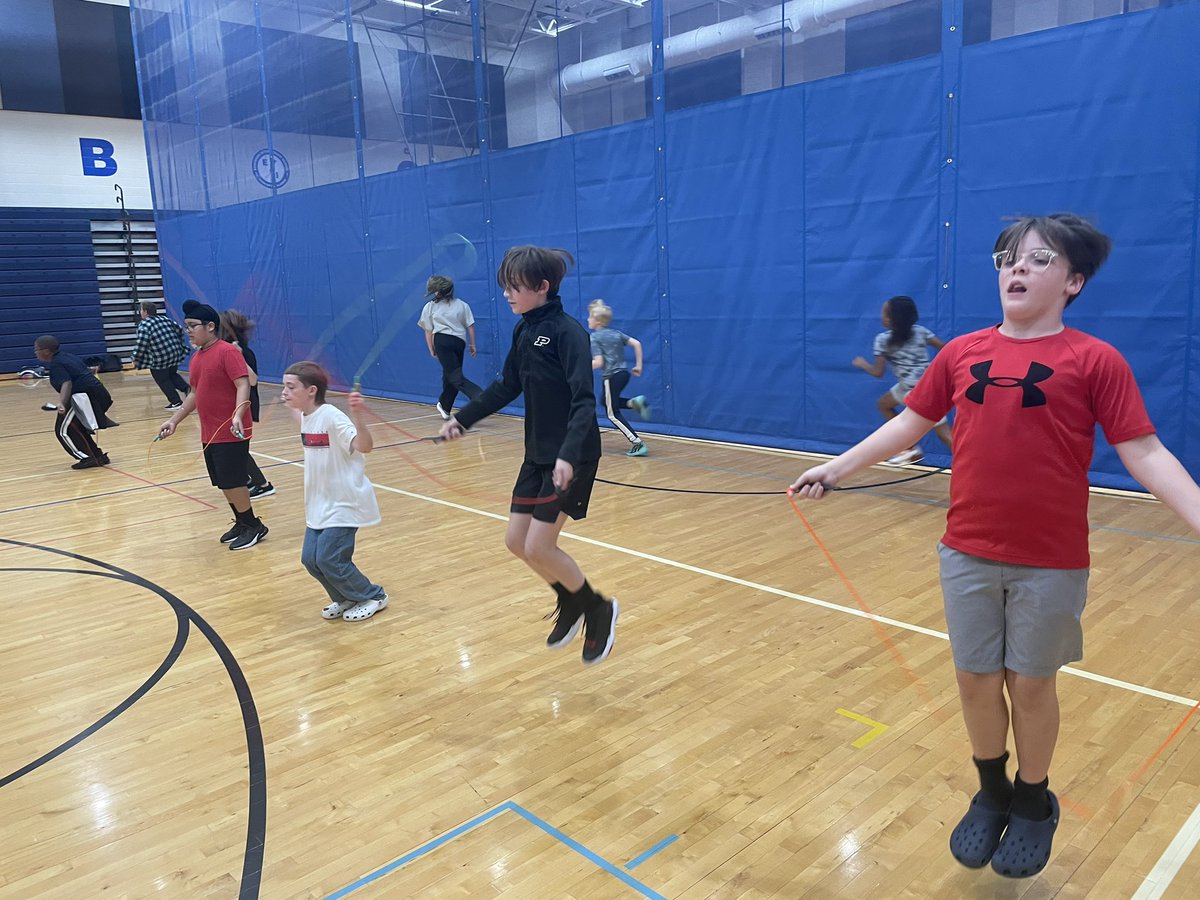 Edgewood Intermediate School tweet media