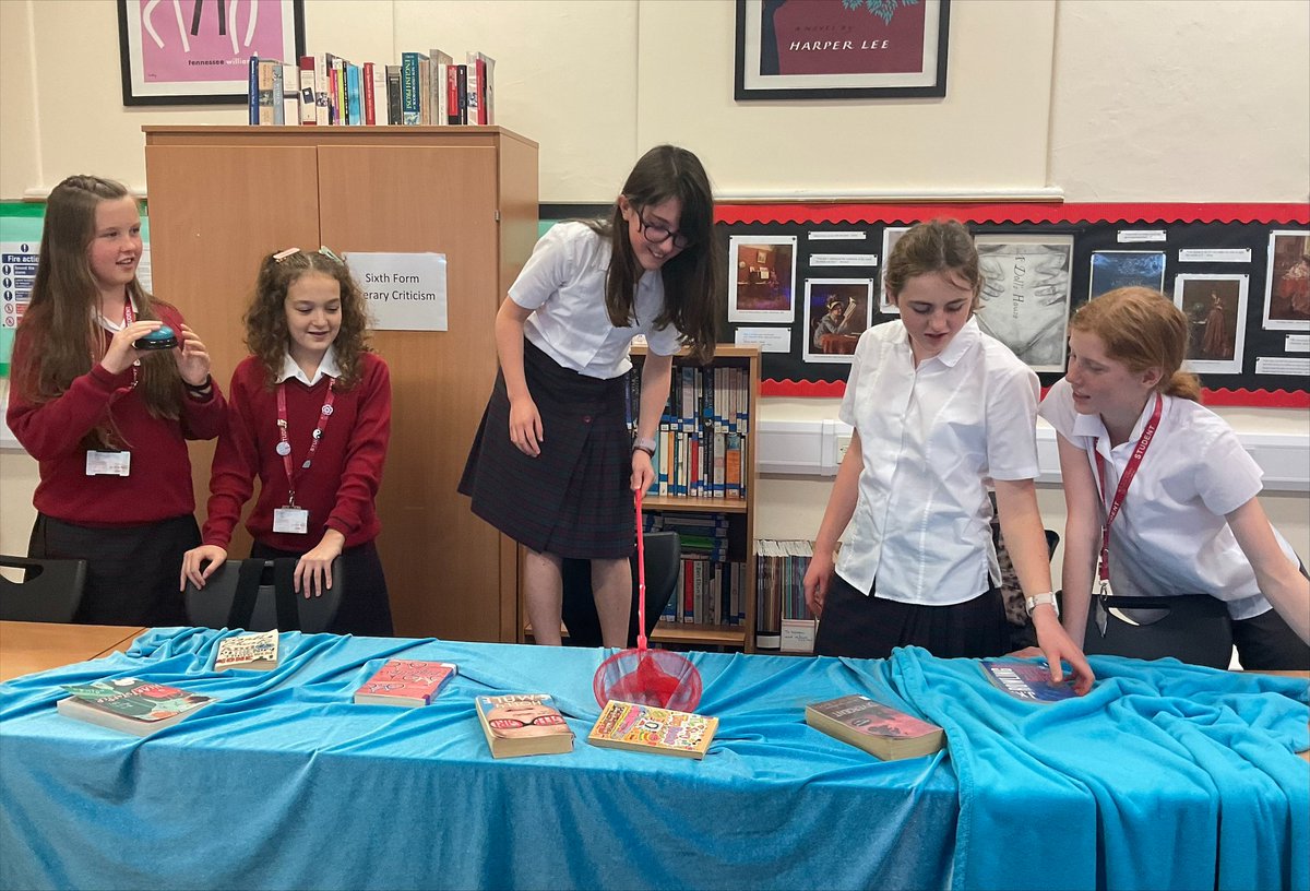 Which fiction book would you save if the sea began to sweep them away? 🌊 Members of Year 8 Debate Club @RedmaidsHigh battle to save their favourite texts with confidence, persuasiveness, and good humour. Brilliant to watch their skills develop!