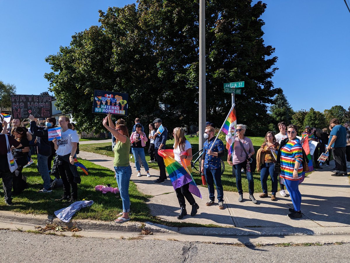 Kathleen Wynne tweet media