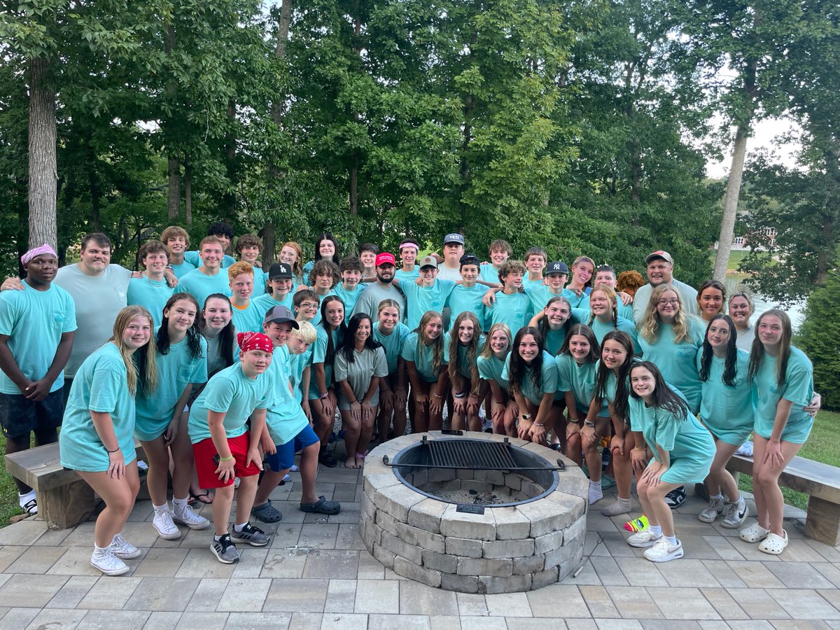 TheRealJonAllen's tweet photo. Breakaway Fall Retreat has changed so many lives! Thankful for a church that invests in the hearts of our youth! https://t.co/0ddyPf30Up