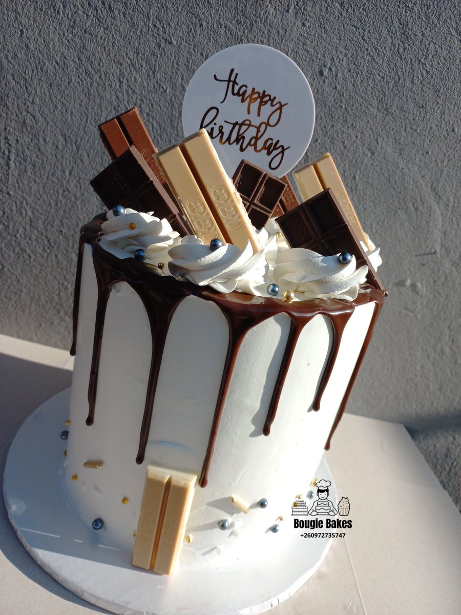✨️All you need is love. But a little chocolate cake now and then doesn't hurt✨️

📞Calls & App : +260972735747 
📍 : Salama park Lusaka ZM🇿🇲
Make an order now 😋😋‼️ #cakebaker #chocolatecake  #zedX