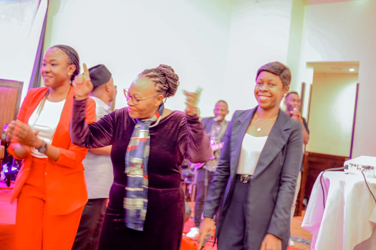 christandusF's tweet photo. Advocating for Second Chance !💪🏾
I was Inspired by the impactful launch of the Re-entry Policy Brief for school dropouts. Every student deserves an opportunity to rekindle their educational journey. Let’s break barriers, ignite hope and pave the way for a brighter future https://t.co/gSWmCHjy4J