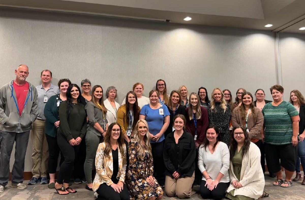 Eventidesharily's tweet photo. Extremely grateful to be surrounded by this wonderful team of nurse leaders! (&amp; the Amazing @eventidekayla ) ❤️#TeamEventide https://t.co/XZpBFDnhl5