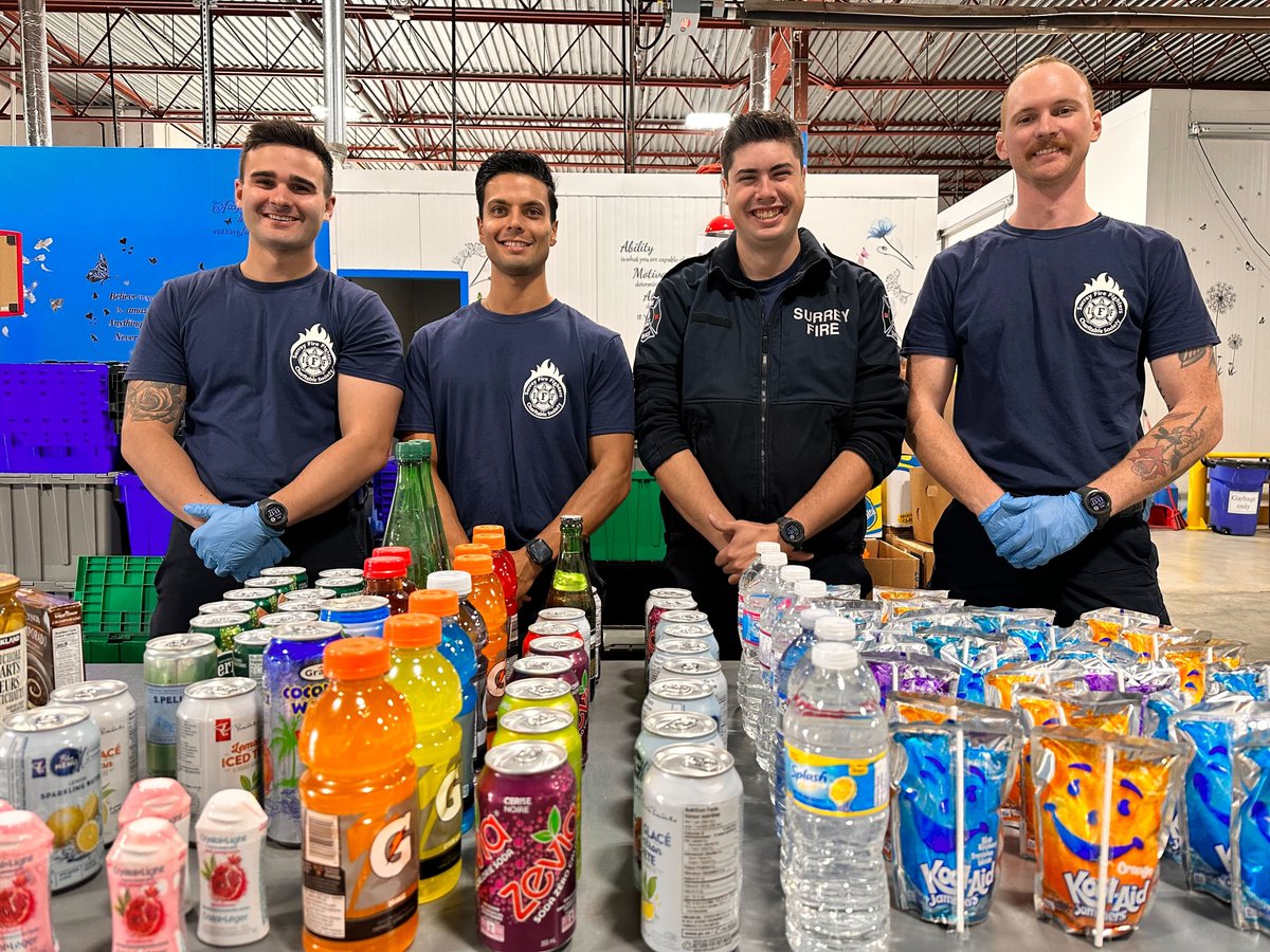 A big shout-out to @Local1271 for their incredible work and support. Thank you so much for giving your valuable time to the @SurreyFoodBank. We always love your presence💓🙏 - With @Local1271 Team - From left to right, Spencer, Josh, Alex, and Devin. @SFFCharitable #volunteering