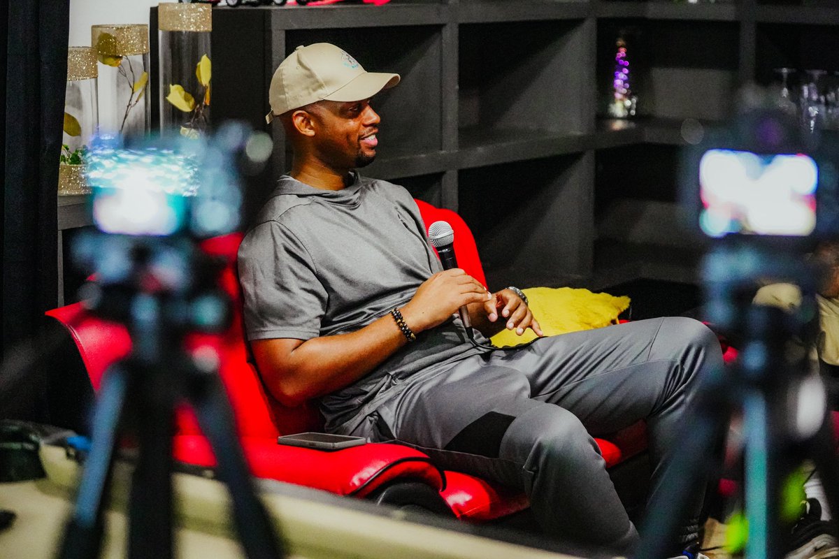 aCdaniels2011's tweet photo. This week.. #CoreyFrazier #YouthFoundation #athlete #TulsaEdison #TulsaCentral #Redlands #incarcerated #redemptionstory #SpeakUp 

📸: @1KMedia_ https://t.co/qEUuW92F2A