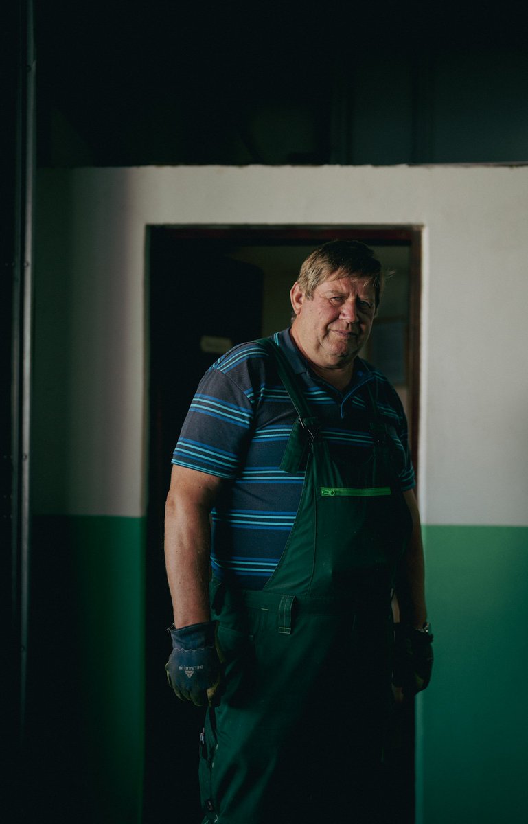 hf_photo's tweet photo. People .... The real treasure in every country and culture 🇸🇮 ❤️
•
Sony A1 + Sony 50mm GM 📷
•
#sony #sonyalpha #sonyworld #sony50mm #sonyalpha1 #sonya1 #sonyportraits #sonyuk #sonyeurope #portraitphotography #portrait_perfection #portrait #portraiture #slovenia #sloveniatravel https://t.co/hJKzqABkDl