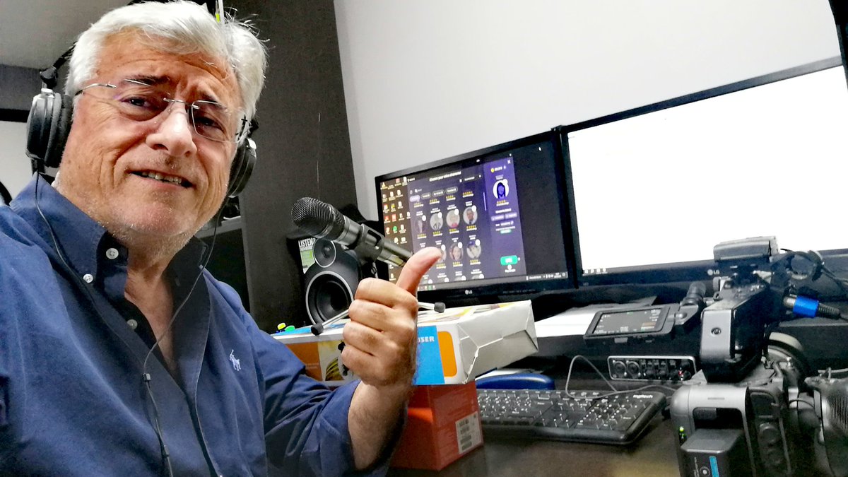 herradormanuel's tweet photo. Grabando voz en off en Pantalla Canaria, con Aarón, Víctor y Paco Sotelo.
¡Audiovisual de autor! https://t.co/5BiSYdbNek