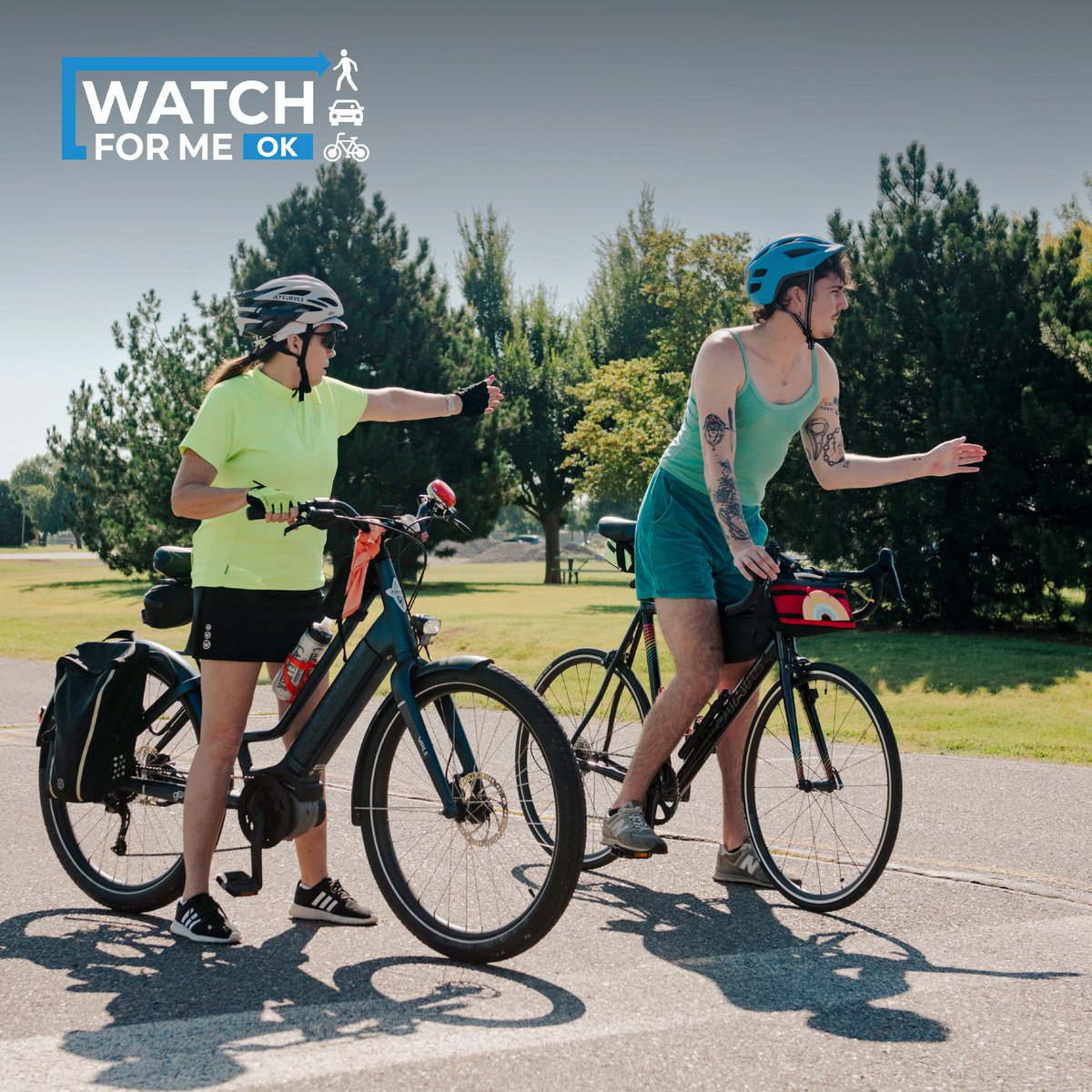 watch4meok's tweet photo. When bicycling, clearly signal which direction you’re turning or changing lanes for those around you! 🧵 https://t.co/YeAE9x4ldy
