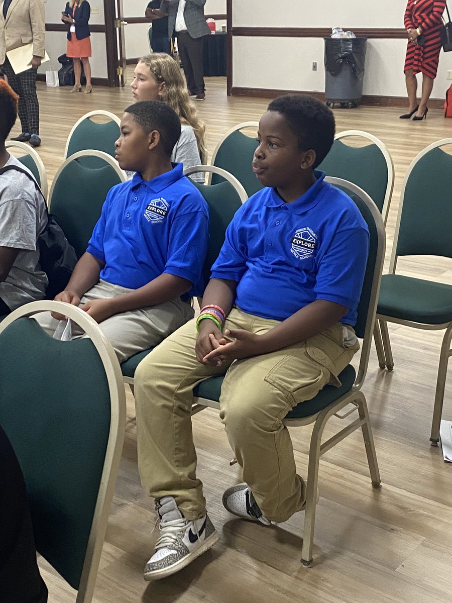 Explore_Johnson's tweet photo. I could not be more proud of the work our student ambassadors did today! They learned about confidence, team building, sales, and public speaking! @ExploreJCPS https://t.co/zUVLzYxIDV