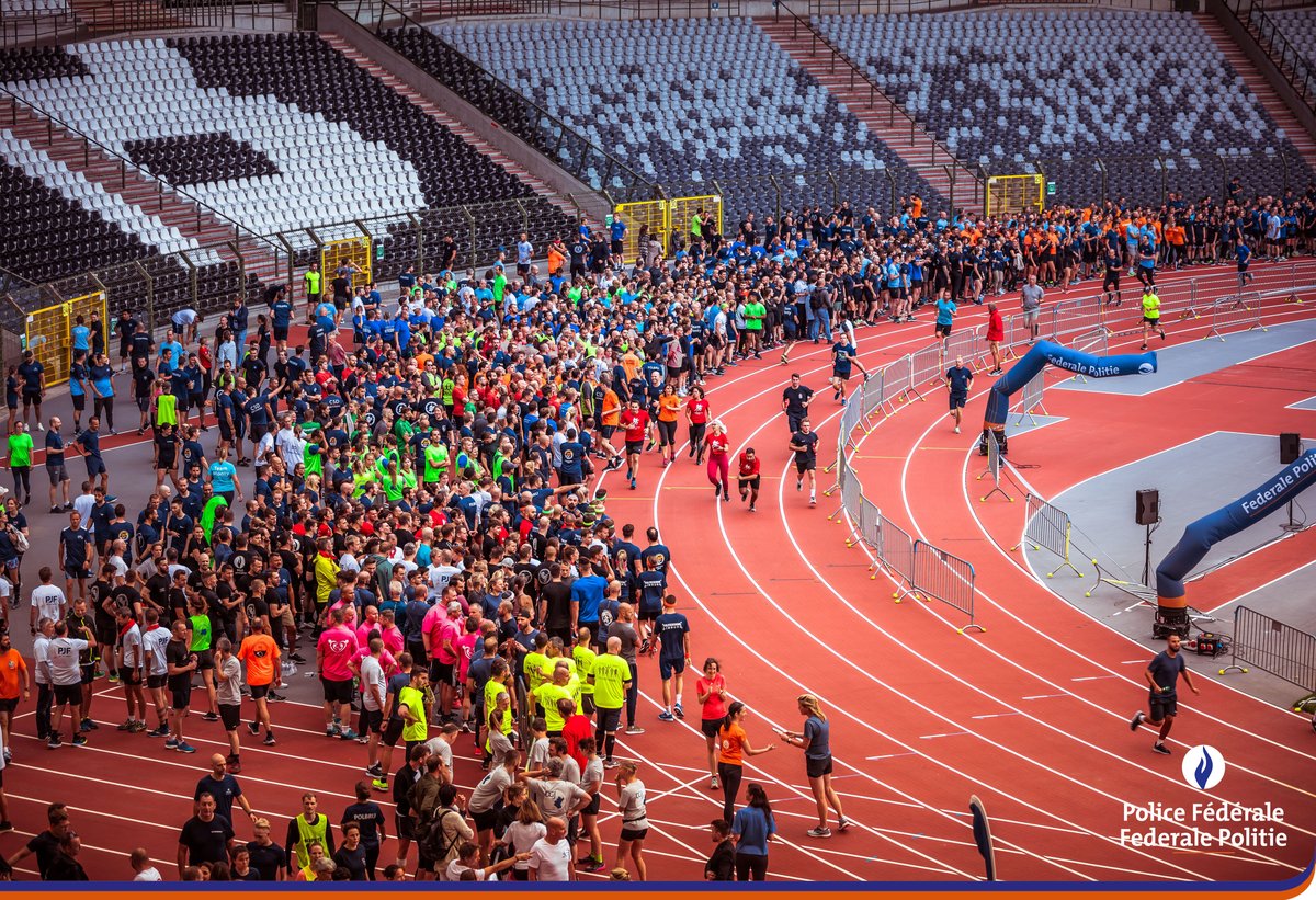 federalepolitie's tweet photo. Megasucces voor de editie 2023 van Police For Solidarity! 2540 lopers, honderden supporters en een geweldige sfeer ... Bravo aan alle deelnemers, de federale ploegen in het bijzonder en tot volgend jaar! #Police4Solidarity https://t.co/Pw49aiSiNk