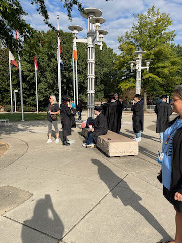 KelleyAcademy's tweet photo. KVA wants to ensure that our seniors are offered the same opportunities that all other seniors in Knox County are! A special thanks to KCS Communications Dept. for helping to make this happen! #sunsphere #worldsfairpark #classof2024 #seniorpictures @johndfaulconer @simon_youth https://t.co/2VHoW993Zz