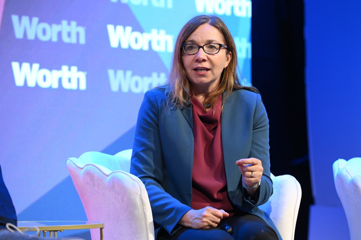 techonomy's tweet photo. โMost people are already worried about climate change. But most people don't understand yet how it is affecting their lives personally, and the people and places they love.โ
Author + Chief Scientist at @nature_org @KHayhoe discuses "Planning for Change" at #TechonomyClimate https://t.co/TFHZZfCxKf
