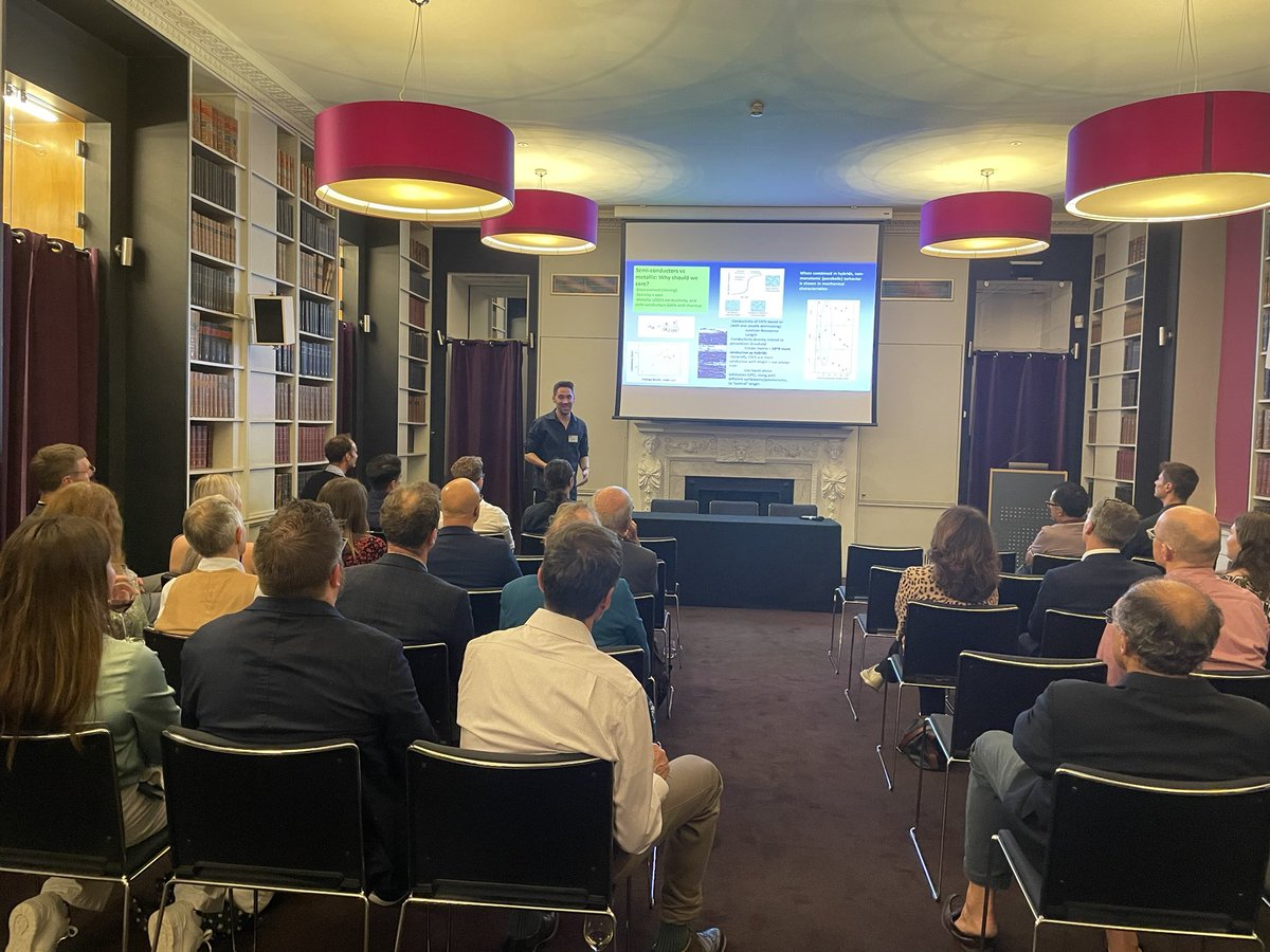 SME-DTN Showcase event at the RI in London. Kevin Doty <a href="/SussexUni/">University of Sussex</a> presents his research project in collaboration with Advanced Materials Development.