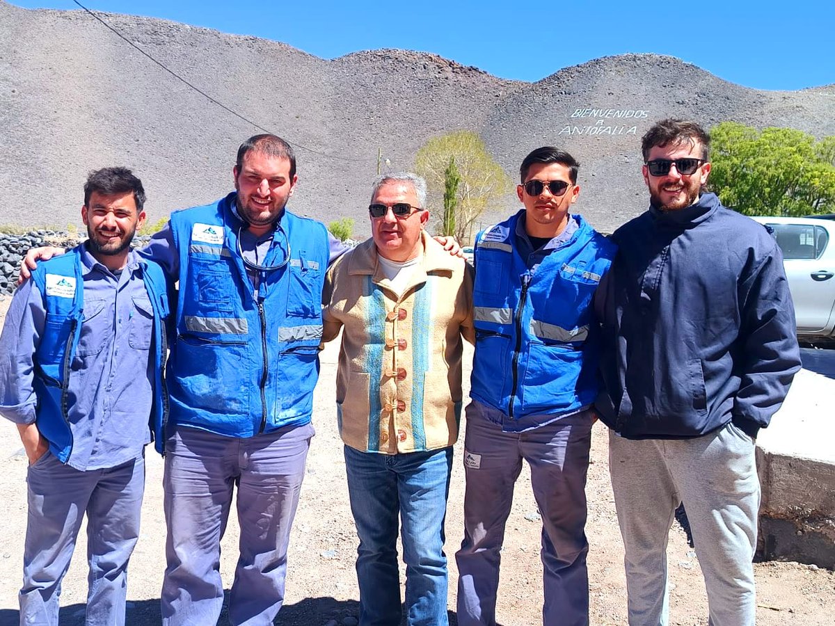lithiumenergi's tweet image. 📸 Exciting moments at our Antofalla drilling project! Honored to have Governor Raúl Jalil @RaulJalil_ok of Catamarca visit our site after his trip to El Salar del Hombre Muerto. 

Grateful for his commendations and well wishes to our team. 

#Lithium #argentina #catamarca