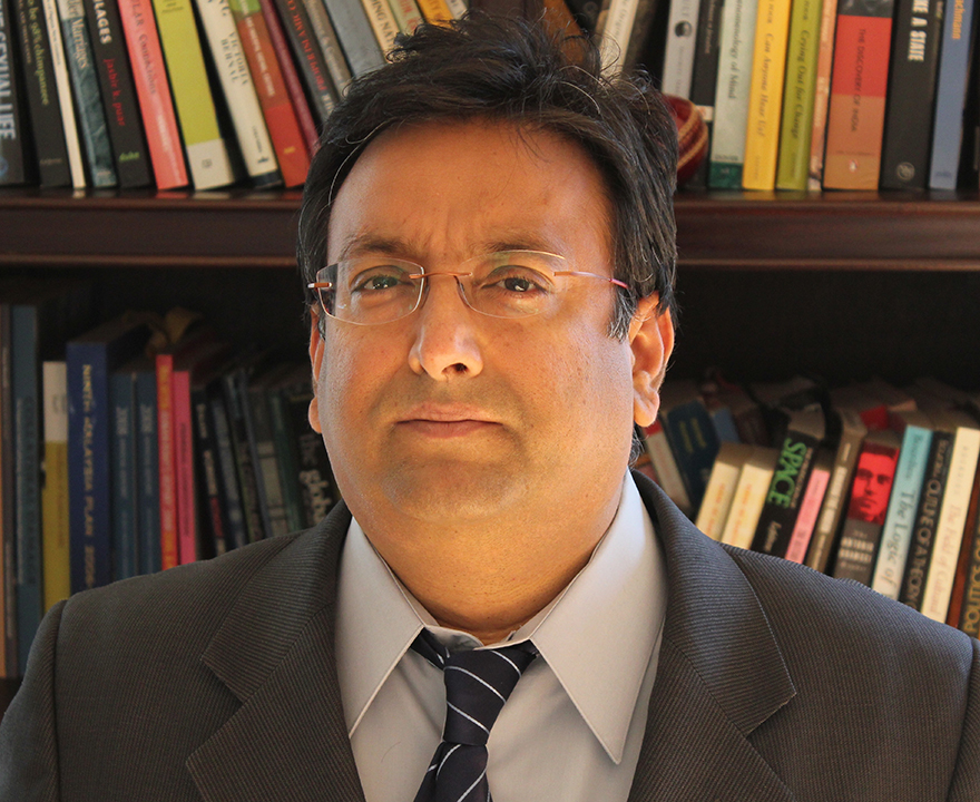 ucisocsci's tweet photo. The science of peace | @UCIrvine Center for Global Peace &amp; Conflict Studies enters its 40th year with a new leader - Kamal Sadiq, political science associate professor. More on his goal to engage stakeholders in preserving peace &amp; reducing conflict: https://t.co/S22byfzr4j https://t.co/ko3E0DWoL5