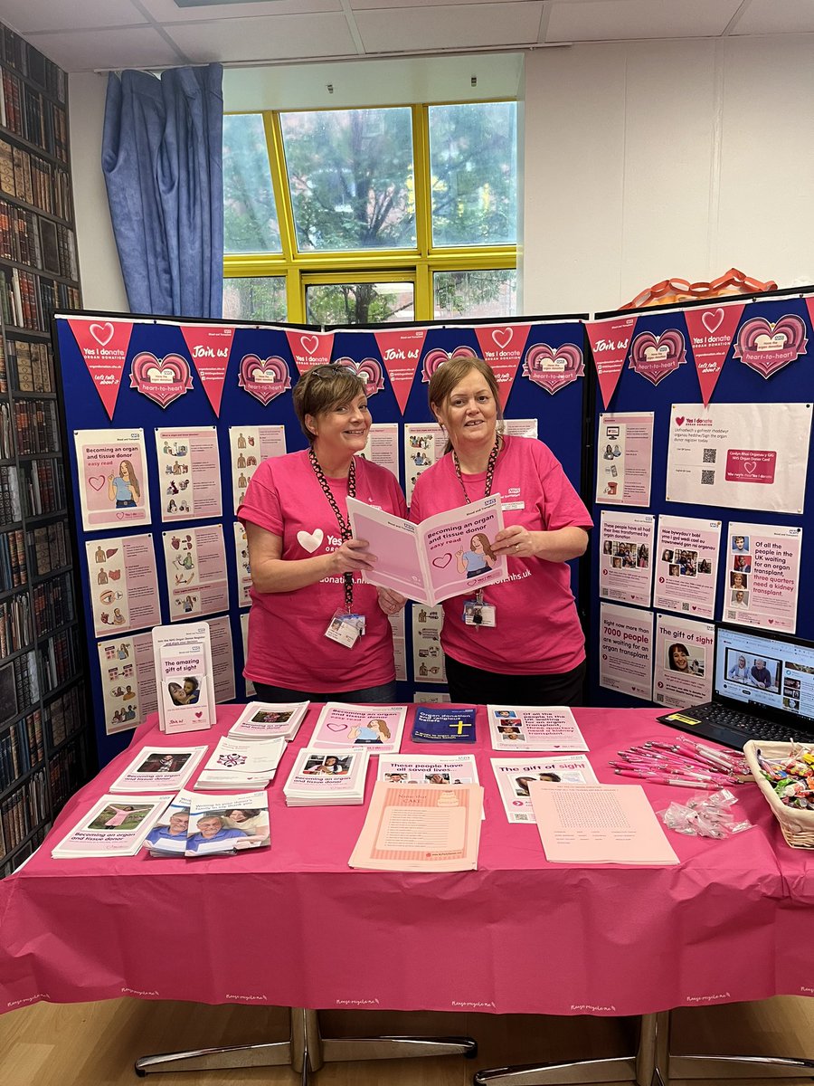 GemsLbruce's tweet photo. Cunliffe ward at Wrexham Maelor hospital coffee morning #raisingawarenessoforgandonation 
@NHSOrganDonor @OrgDonationCYM @MaelorMedicine @erinhumphreys13 
@BetsiCadwaladr https://t.co/Z4IiTRPoph