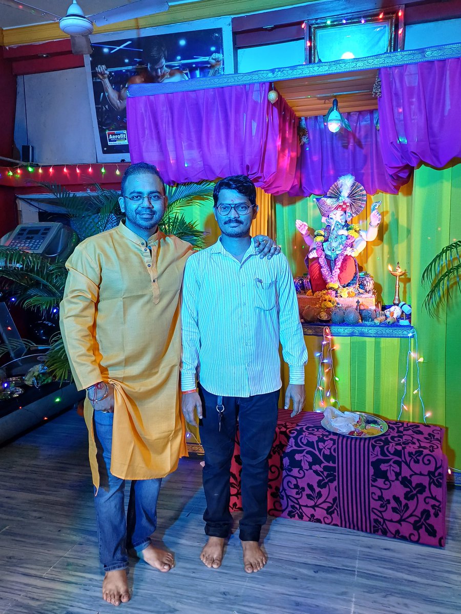 DevendraGosavi9's tweet photo. आज एरोफिट जिममध्ये गणपती बाप्पाचा आशिर्वाद घेतला. #Mnss
@RajThackeray
@BalaNandgaonka
@rishisherekar @Shirishmns
@Sanketkulkarni #महाराष्ट्र_नवनिर्माण_शारीरिक_सेना
#विशालदादापरदेशी
(प्रशासक व सरचिटणीस म. न. शा. से)
@mnsadhikrut @mnsreport9 @Mnss https://t.co/sPoV8CrcSH