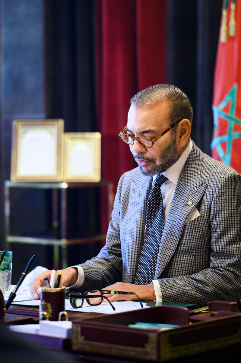 Crl_Johnson's tweet photo. 🇲🇦 | Crise COVID, séisme au Haouz… Ces événements ont révélé que notre Roi bien-aimé veille constamment sur son Peuple et agit dans l’intérêt de la Nation.

Et derrière lui se tiennent 40 millions de Marocains, confiants quant à l’avenir du pays.

الله • الوطن • الملك https://t.co/J4NUEvmAMR