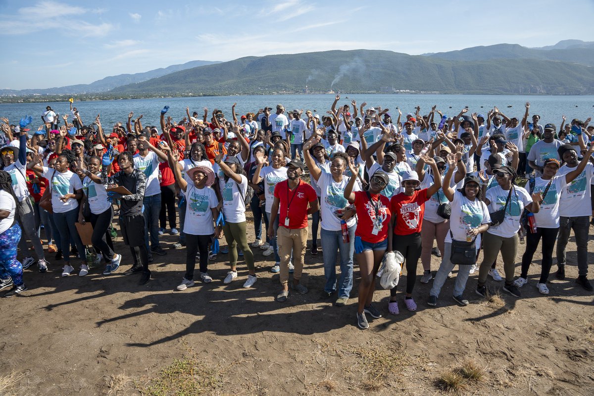 Nevpositivemeds's tweet photo. Thrilled to have played a part in coordinating the @GraceKennedyGrp GKF ICC Day 2023, uniting 500+ incredible volunteers for a cleaner harbor. 🌊🌟 Gratitude to all our amazing partners who joined this important mission! Let's keep our harbors clean. 🌊💙 #ICC2023 https://t.co/t55rLhf7ye