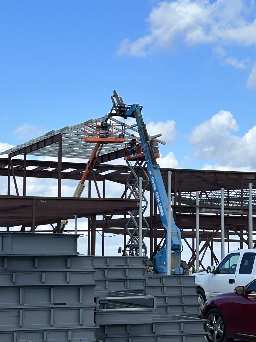 Dr_Chap_TX's tweet photo. Great to see progress on our ⁦@PalaciosIsd⁩ Elem School. This is the main entry arch!  #Bond2021 #FearTheFin ⁦@Parkhill1945⁩ ⁦@DrymallaC⁩ https://t.co/t9hglzvqoo