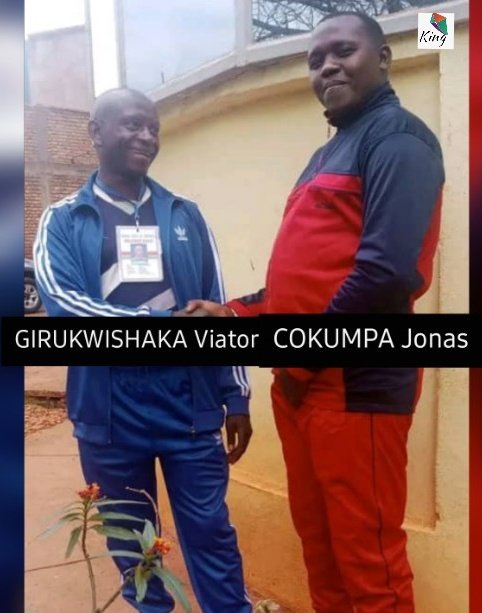 KUF_ASBL's tweet photo. #Hassan ayifatanwe,yaciye avuga abo yayiguriye+ubuguzi:wa mukuru w'aba #Motar n'icegera ciwe. Uno musi igipolisi caciye kibafata.inyuma y'umutaga,binjizwa aho mu gasho.
Abanyagihugu bafise amakenga ko izo mbonerakure zizohava zirekurwa zidahanwe kuko zama zivuga ko zidapfungwa3/3 https://t.co/f4S2fW0Kbb
