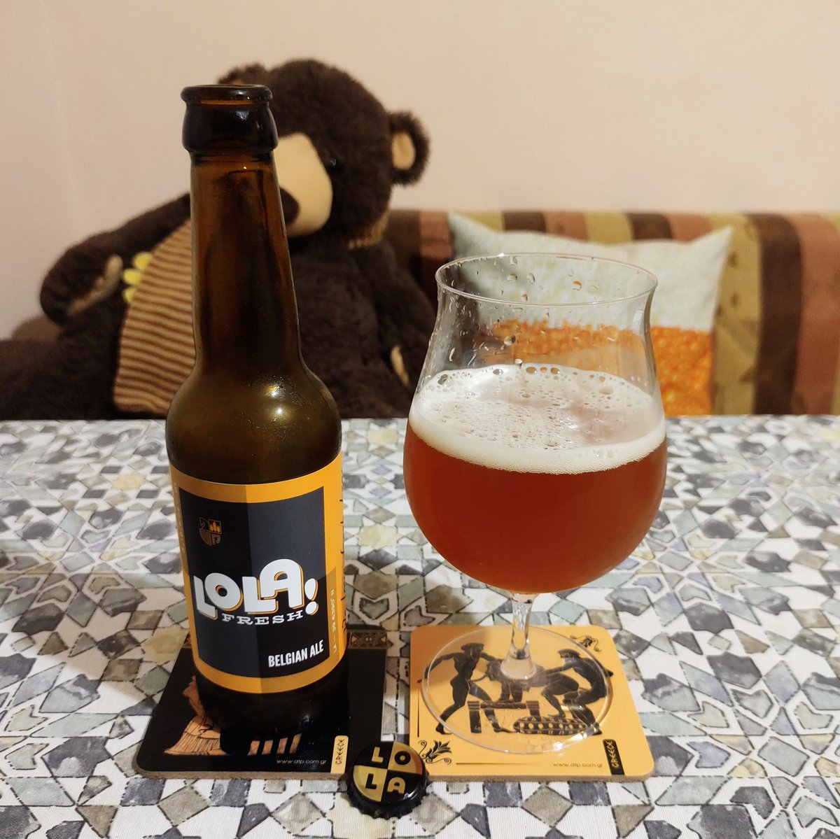 birenoshkembe's tweet photo. За съжалени #lolafresh се оказа просто доста свежа бира и нищо от обещаните на етикета богати и плътни аромати и вкусове. #pineios #belgianale #beer #cheers #наздраве https://t.co/EPPwvHeBHV