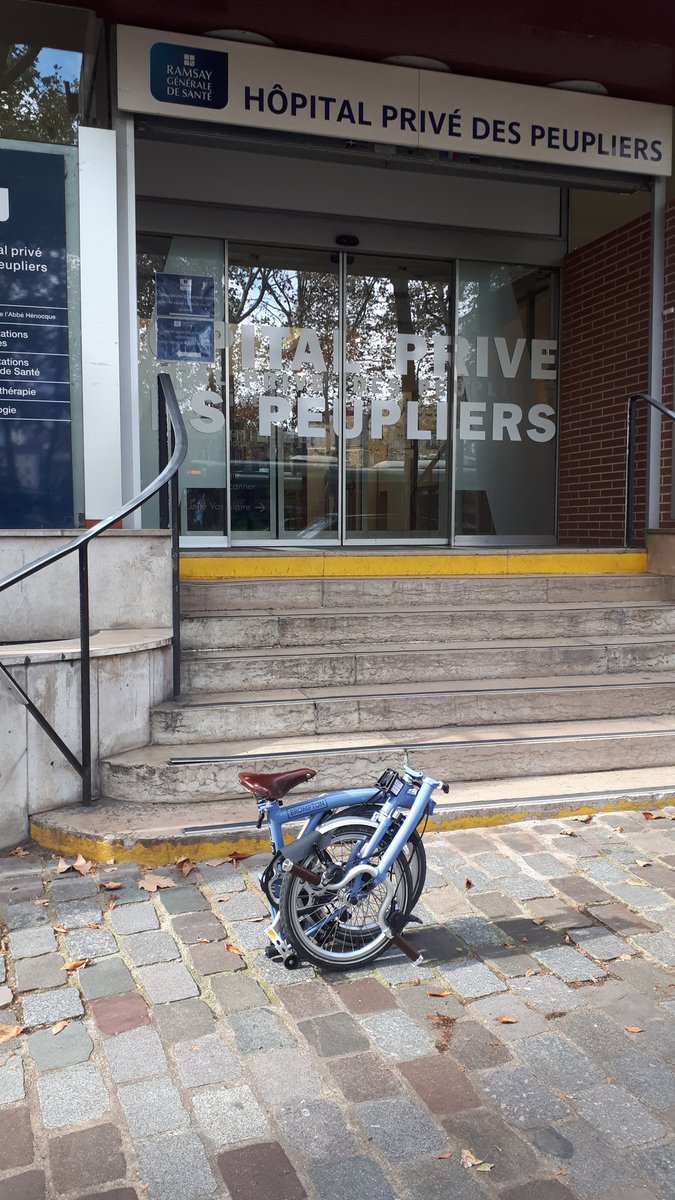 chamolko's tweet image. Ce matin c'était contrôle avec le chirurgien. Tout est parfaitement consolidé. Je repasse au bloc le 12 octobre pour retirer la quincaillerie. Bientôt la fin. 
Avant ça ce sera 2 semaines de vacances bien méritées. Je suis crevée. 
#dubonheursurmonbiclou 😆