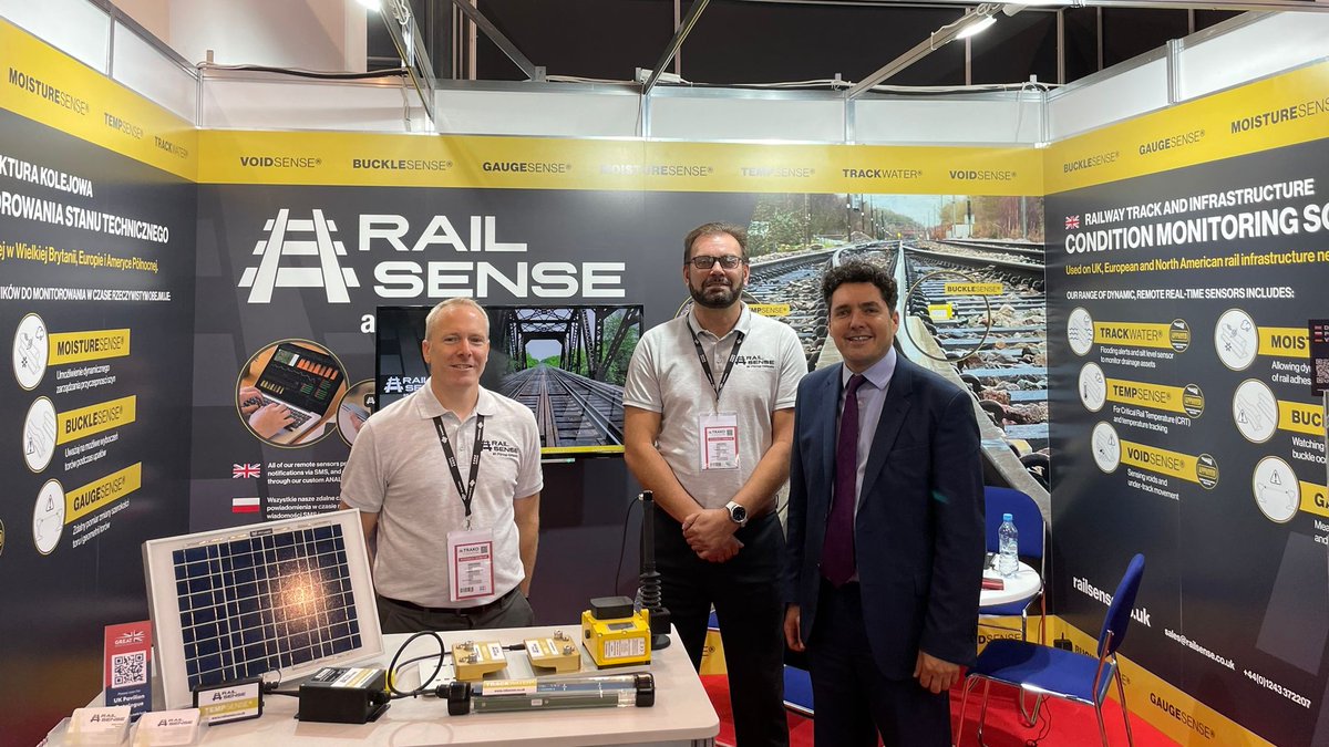 Great to meet @HuwMerriman at #TRAKO today!
He visited our stand to see how we are innovating the rail industry as we continue to expand our global footprint and enhance rail safety.🛤️

RailSense.co.uk

#Trako23 #RailSenseSolutions #iotsolutions #railinfrastructure #ukmfg