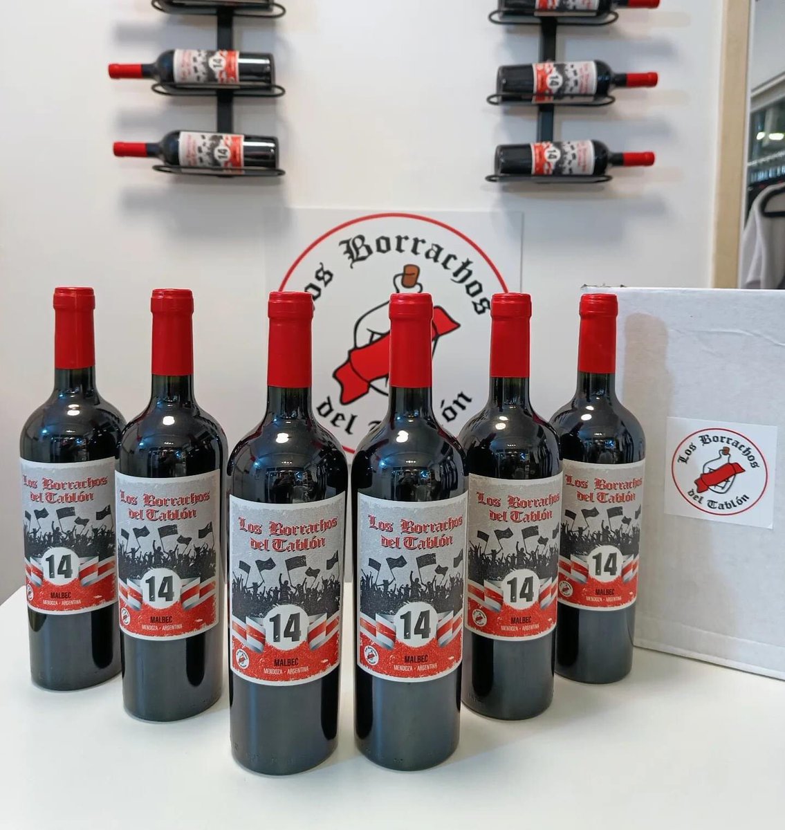 SALE SORTEO BORRACHO !!! 

Es muy fácil participar:
1. Seguí esta cuenta
2. Da RT
3. Mucha suerte

👉Una caja de vino Malbec Los Borrachos del Tablón (6 botellas)

Se sortea el 27/9 y se retira en nuestro local:
LA PAMPA 2041, local 10 CABA. Lunes a Viernes de 14 a 18 hs.