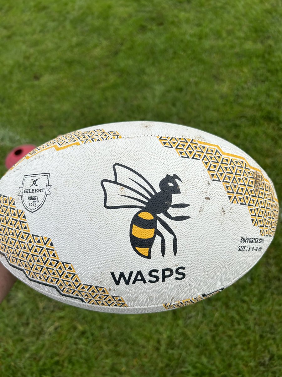 51 students at rugby tonight! A huge thankyou to <a href="/OldBrodleians/">Old Brodleians</a> and Gilbert for providing the new balls 🏈!