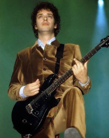 ImagenRetro's tweet photo. Un día como hoy pero de 1997, Soda Stereo finalizaba su histórica gira "El Último Concierto" frente a 65 mil personas. ¡Gracias Totales! https://t.co/dDVGitp9JA