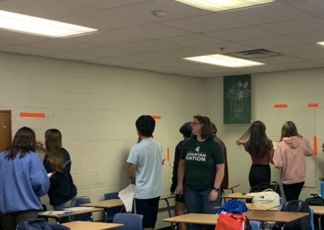 JGumzTeach's tweet photo. Geometry student’s in Mrs Wade’s @RHSFalcons class collaboratively craft logic and reasoning stems while learning about conditional statements! #mathpractices #buildingthinkingclassrooms https://t.co/gbKH4A5Kkt
