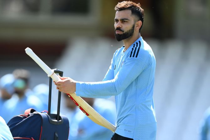 PoorneshShukla's tweet photo. Breaking News coming from dharavi Mumbai 

BCCI all set to rest Virat Kohli from the 2023 World cup to make him fresh and ready for the 2027 World Cup https://t.co/kjQj8W6lWM