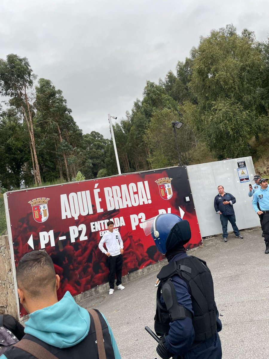 MILANOAZZURRA84's tweet photo. https://t.co/zIattncdZZ
#BragaNapoli
#ChampionsLeague #presenti
La Milano che viaggia 🙌💙
@CaramicoMagno @dades77 @DottDellavalle @milano_azzurra @ANTONIO08111975 @GuidoTaf @ARTUROPATRICEL1 https://t.co/kdOuKstunX
