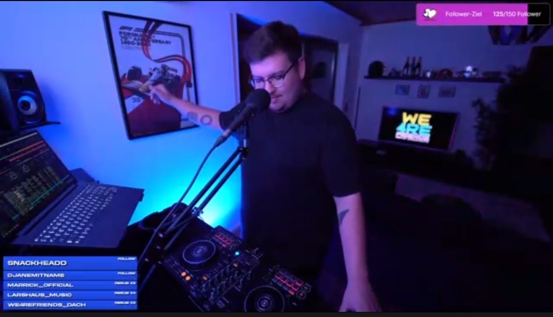 WeAreFriendsCom's tweet photo. #we4refriendscommunity #dj @vioritmusic ist jetzt #live auf #twitch also rein da und gebt ordentlich #support unserem #twitchdj
👉https://t.co/ahuUnqwX2o
.
.
.
#SupportSmallStreamers #goinlive #music #TwitchDE #bigroom #bergfest #party #club #twitchaffiliate https://t.co/R8UvG2CWDB