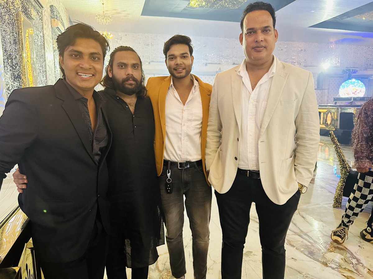 vivek_028's tweet photo. Mr,miss&amp;mrs idol of chhattisgarh 2023 #ChhattisgarhNews #chhattisgarhartist #actorinchhattisgarh #artistsupport #chhollywoodactor #DayTrading #hamarchhattisgarh #hamarbilaspur https://t.co/PyzKEmz8yt
