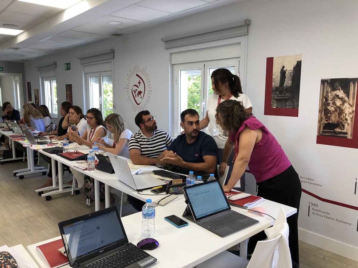 Fundación Educativa Sofía Barat tweet media