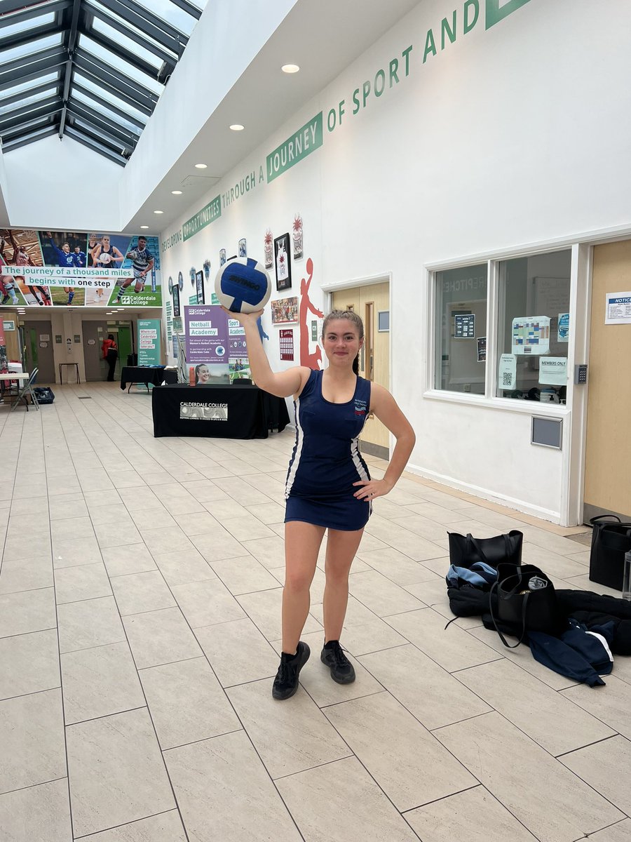 U16s Netball took to centre court today at Calderdale College were they finished 4th out of 9 schools across Calderdale.
M.Duncan produced an impressive display as Player of the Tournament and it was great to see the team in action once again!