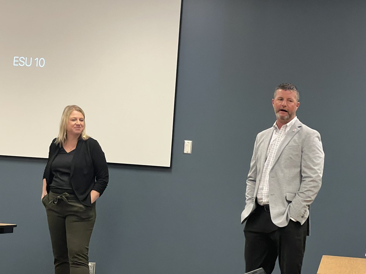 NCSACinde's tweet image. @ESU_10 for Superintendents with UNL Sheldon Statewide Art, Jobs for America’s Graduates NE (JAG) and department updates. Great meeting &amp;amp; information!

Educational Service Unit 10 located in the middle of NE where “service” is the middle name. #esu10 @WheelockMelissa #RootedNE