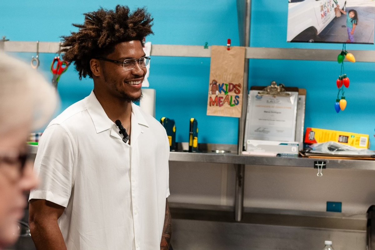 .@JalenPitre1 announced the kickoff of a fundraising campaign for the Houston-based charity @KidsMealsInc, The @HoustonTexans safety was able to secure support from @Group1Auto to match up to $250,000 in donations raised by Jalen.