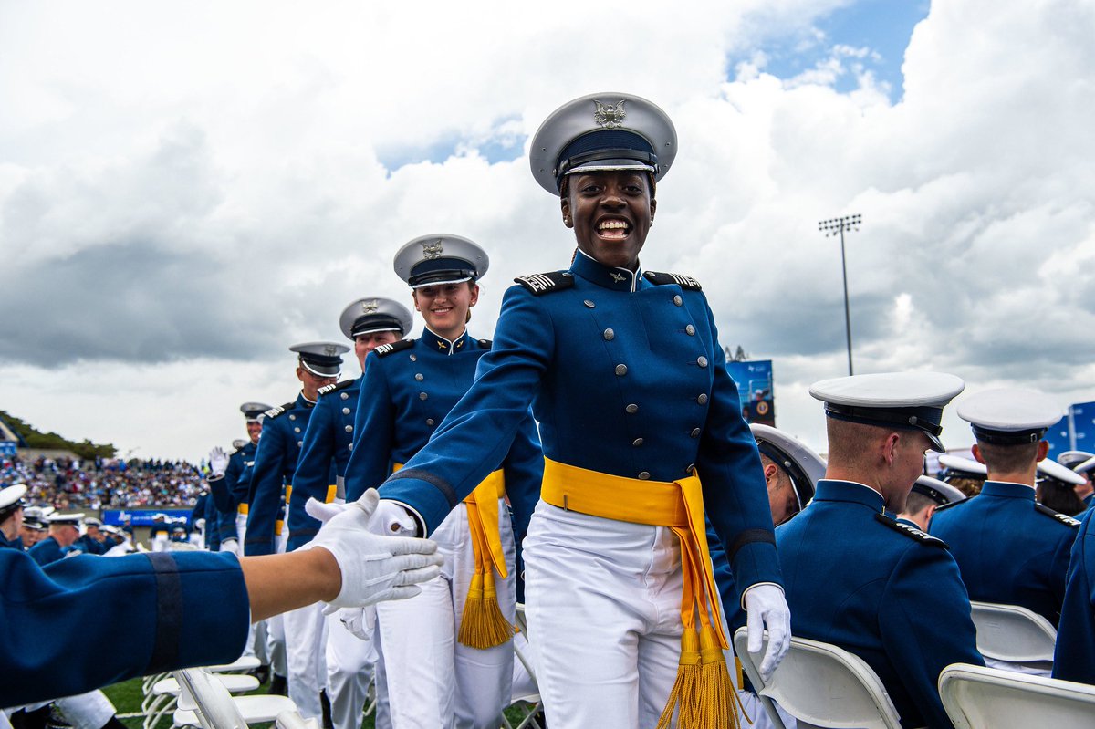 Air Force Falcons tweet media