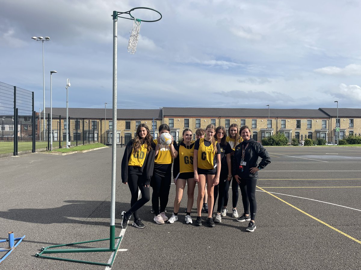 CaldiesPE's tweet photo. Congratulations to the yr11s netballers today - you smashed it with 2 fabulous wins!! Super proud of you all https://t.co/5XIPcXxoH7