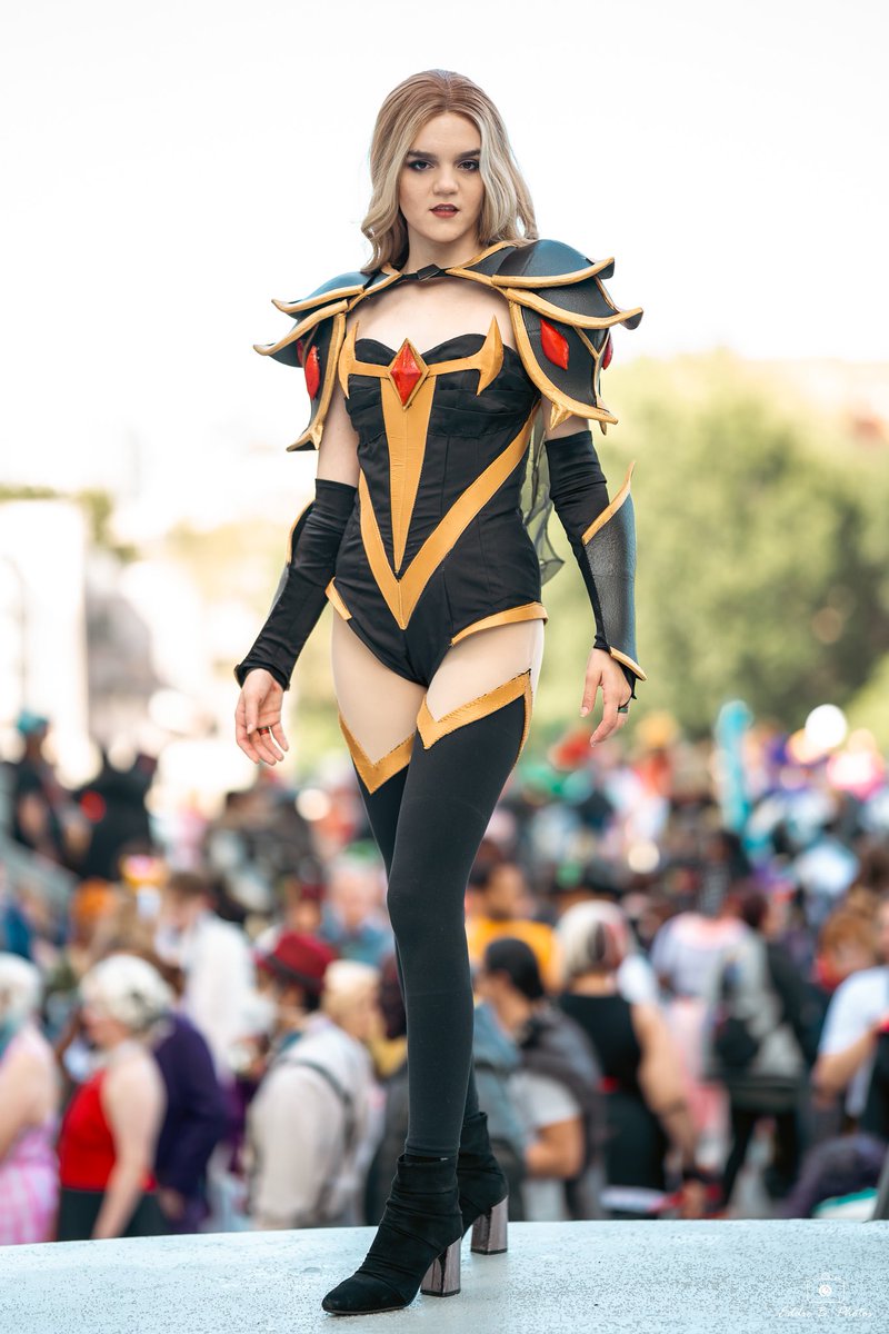 izzymanske's tweet photo. Advertise your account with one of your cosplays. 

Taylor’s Knight: Reputation https://t.co/eePDybZE1V