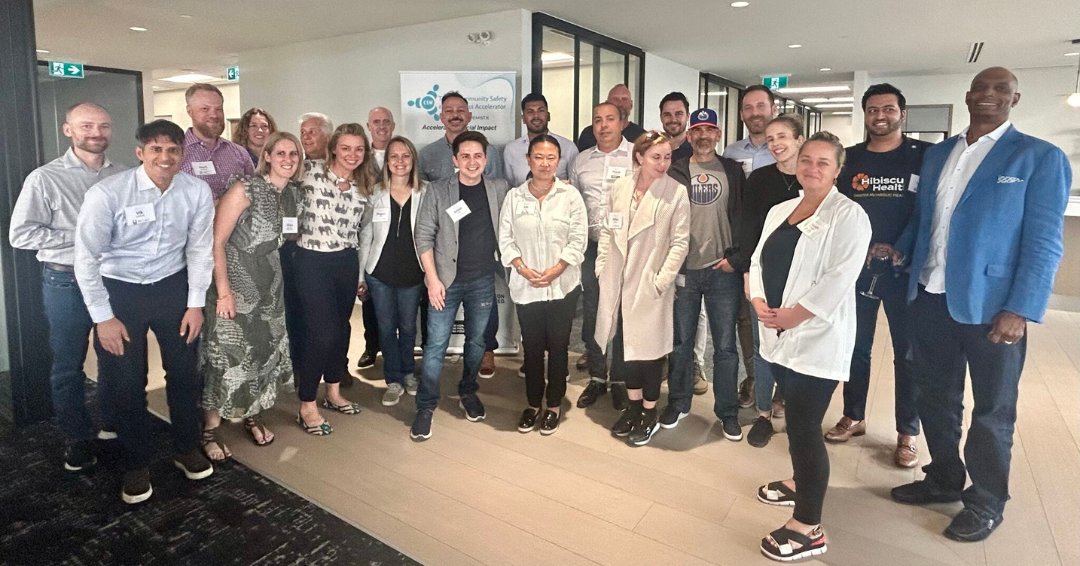 What an amazing week at the @CSWAccelerator   in Edmonton! Inspiring to witness social impact companies coming together and collaborating with Alberta's vibrant community. A massive shoutout to our program sponsors, partners, and everyone who joined us to support Cohort 4.